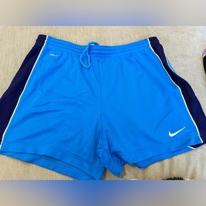 Nike Women’s Shorts - NWOT - size Large - Set of 4